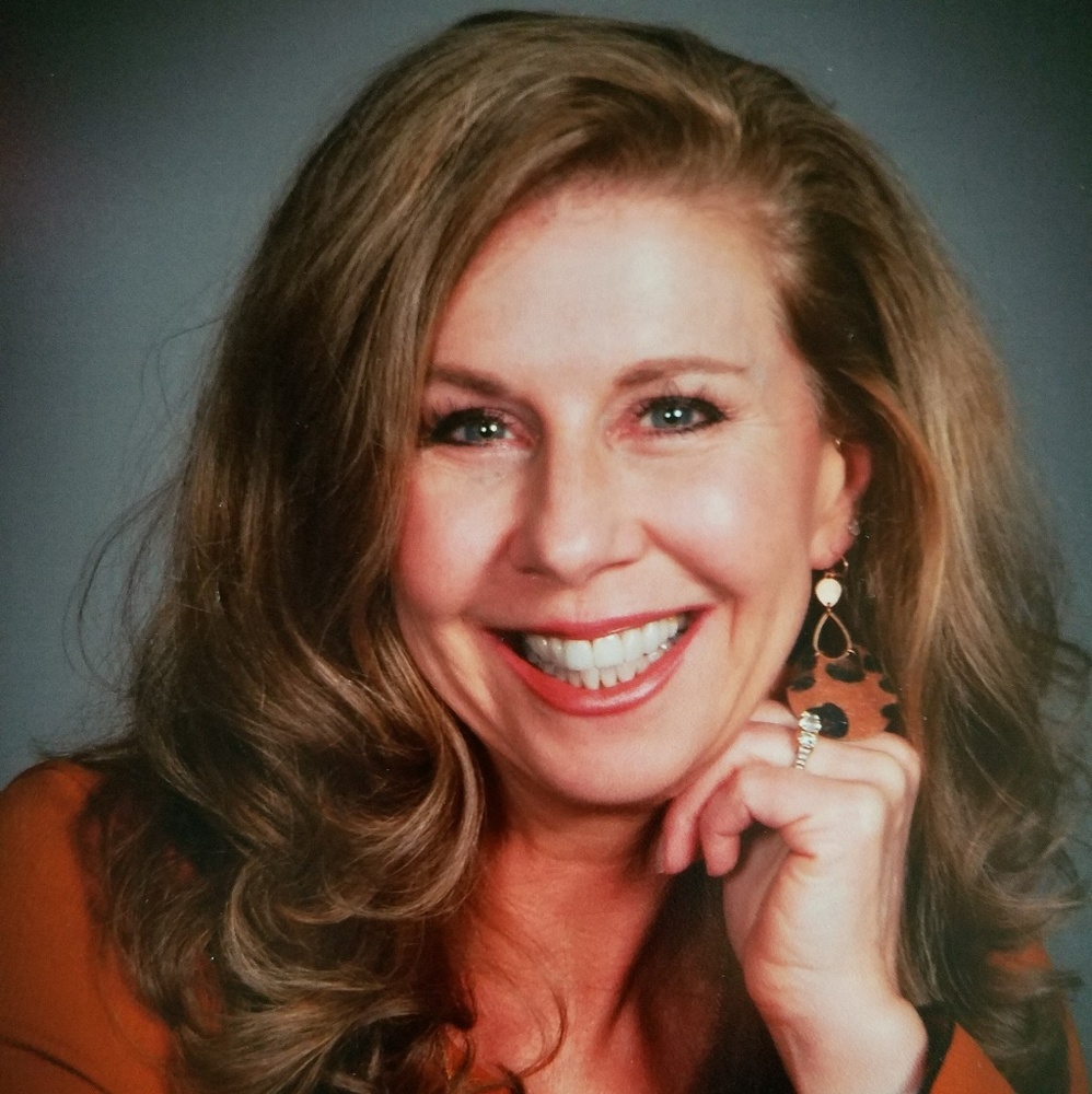 Meet your Posher, Lorrie